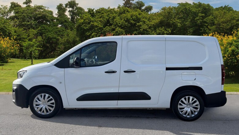 Peugeot Partner Long Diesel 850 1.5 BlueHDi 100 Professional Premium Crew Van